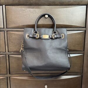 NWT Michael Kors black Leather Tote and Wallet with Dustbag